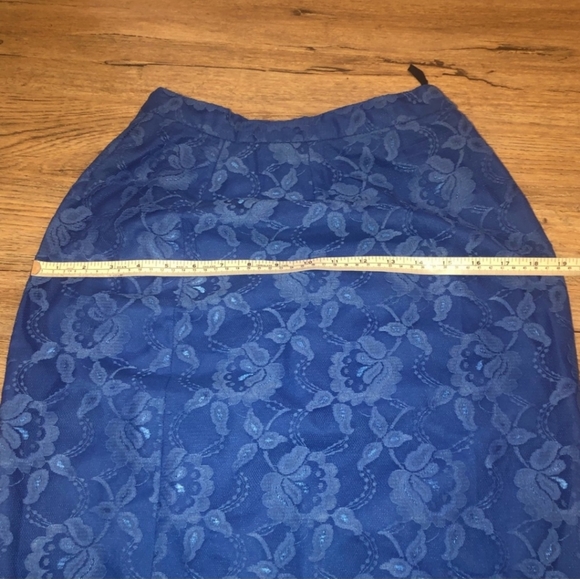 Vintage Nu-Mode Royal Blue Lace High-Waisted  Pencil Skirt Ladies Sm Waist 27” - Picture 2 of 4